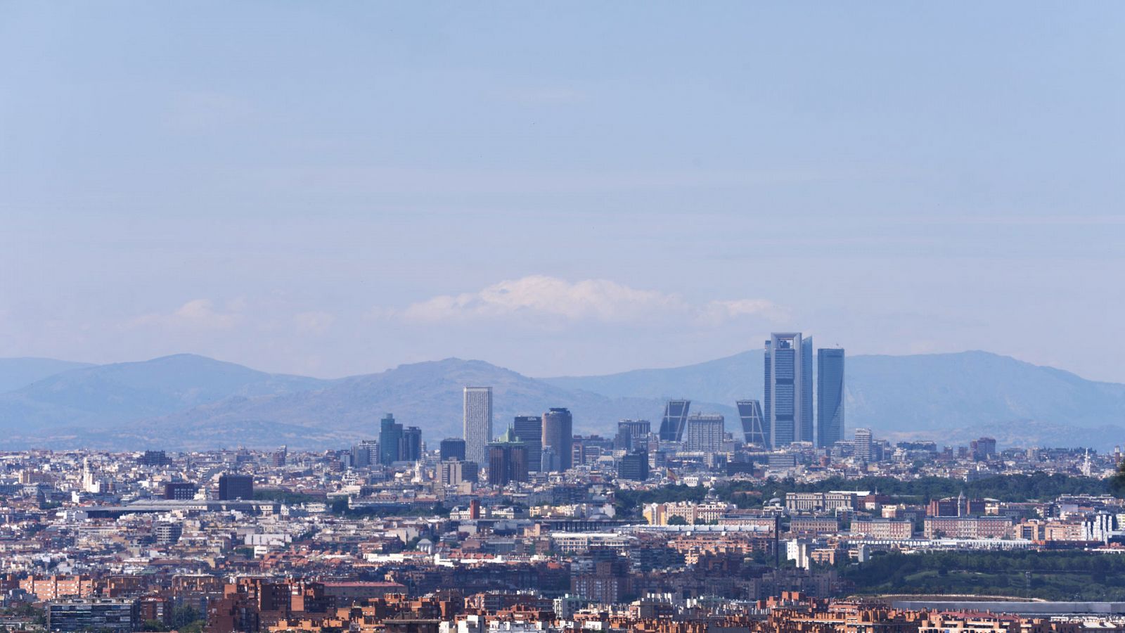 Informativo de Madrid: El Tiempo en la Comunidad de Madrid - 13/08/19 | RTVE Play