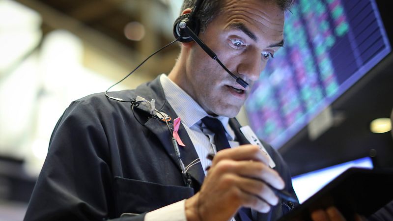 El cruce en la curva de tipos de interés, uno de los acontecimientos más temidos por los inversores