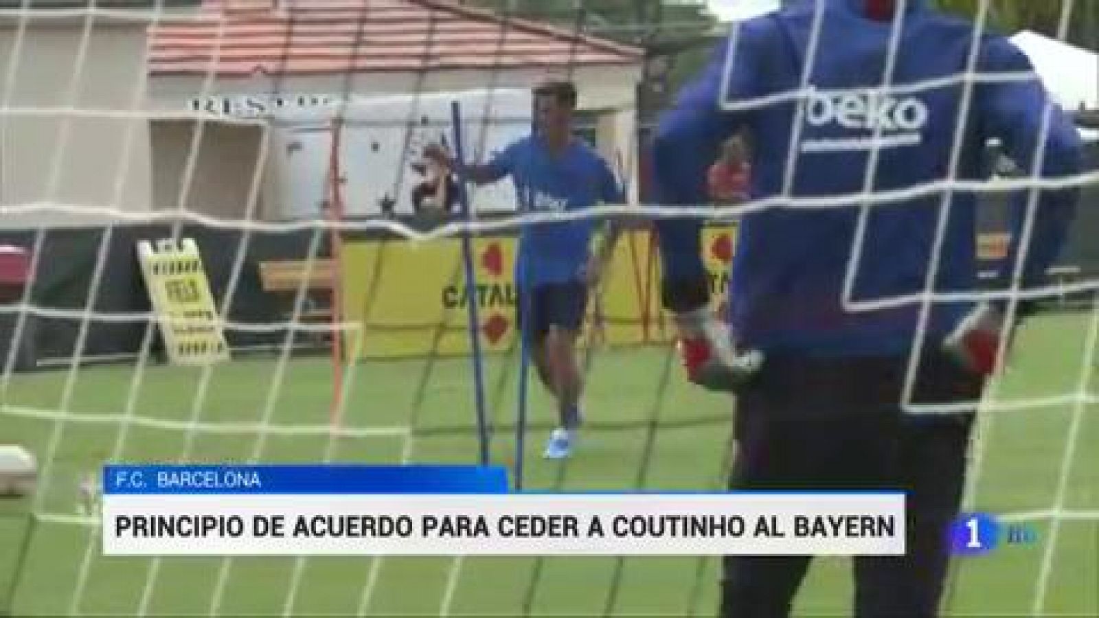 Telediario 1: Principio de acuerdo para que Coutinho juegue cedido en el Bayern Múnich | RTVE Play