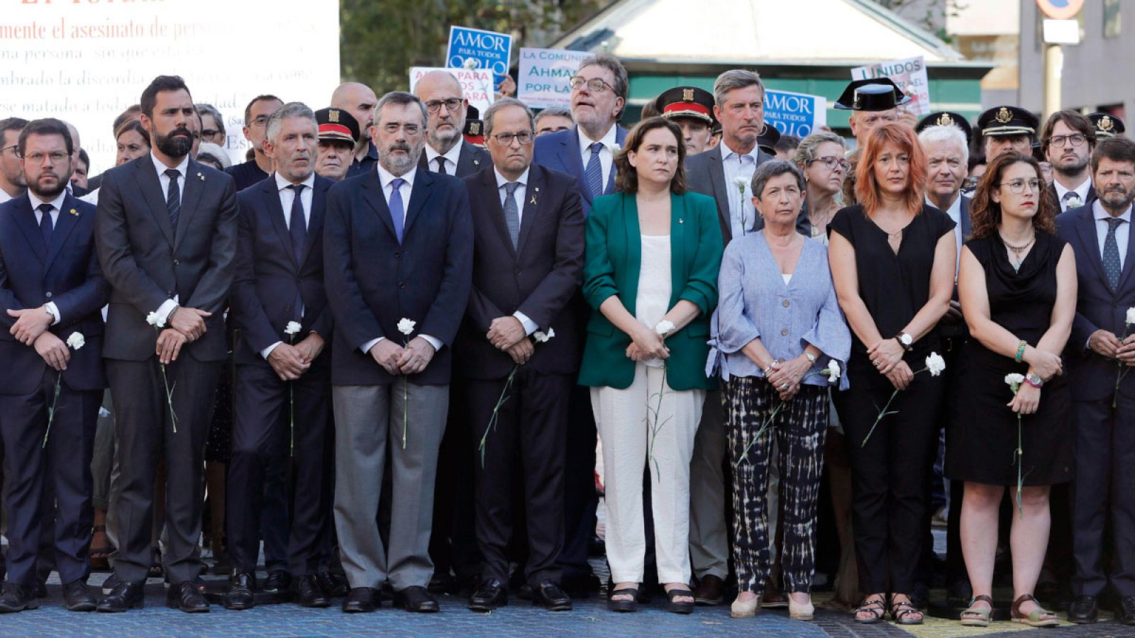 Atentados Barcelona y Cambrils: Los líderes políticos recuerdan a las víctimas de los atentados | Ver