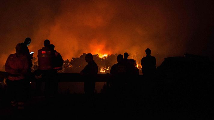 Informativo 24h - Se declara un incendio forestal en Gran Canaria, que obliga a evacuar la localidad de Tejeda
