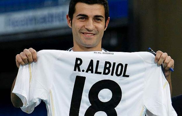  - El primer español presentado