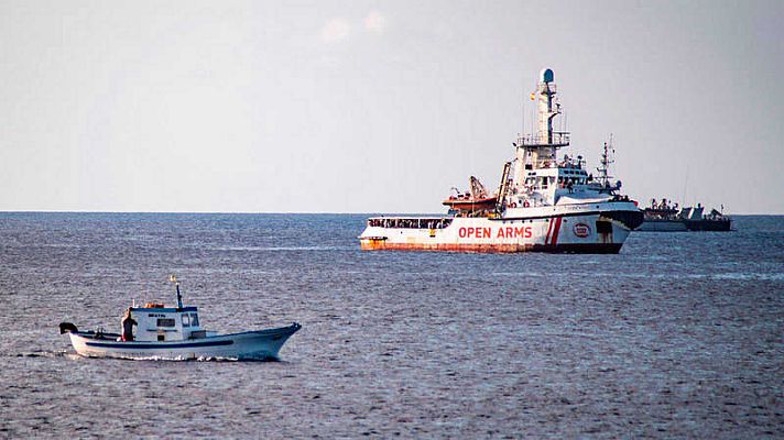 Telediario 1 - El 'Open Arms' deja en manos de España e Italia el traslado