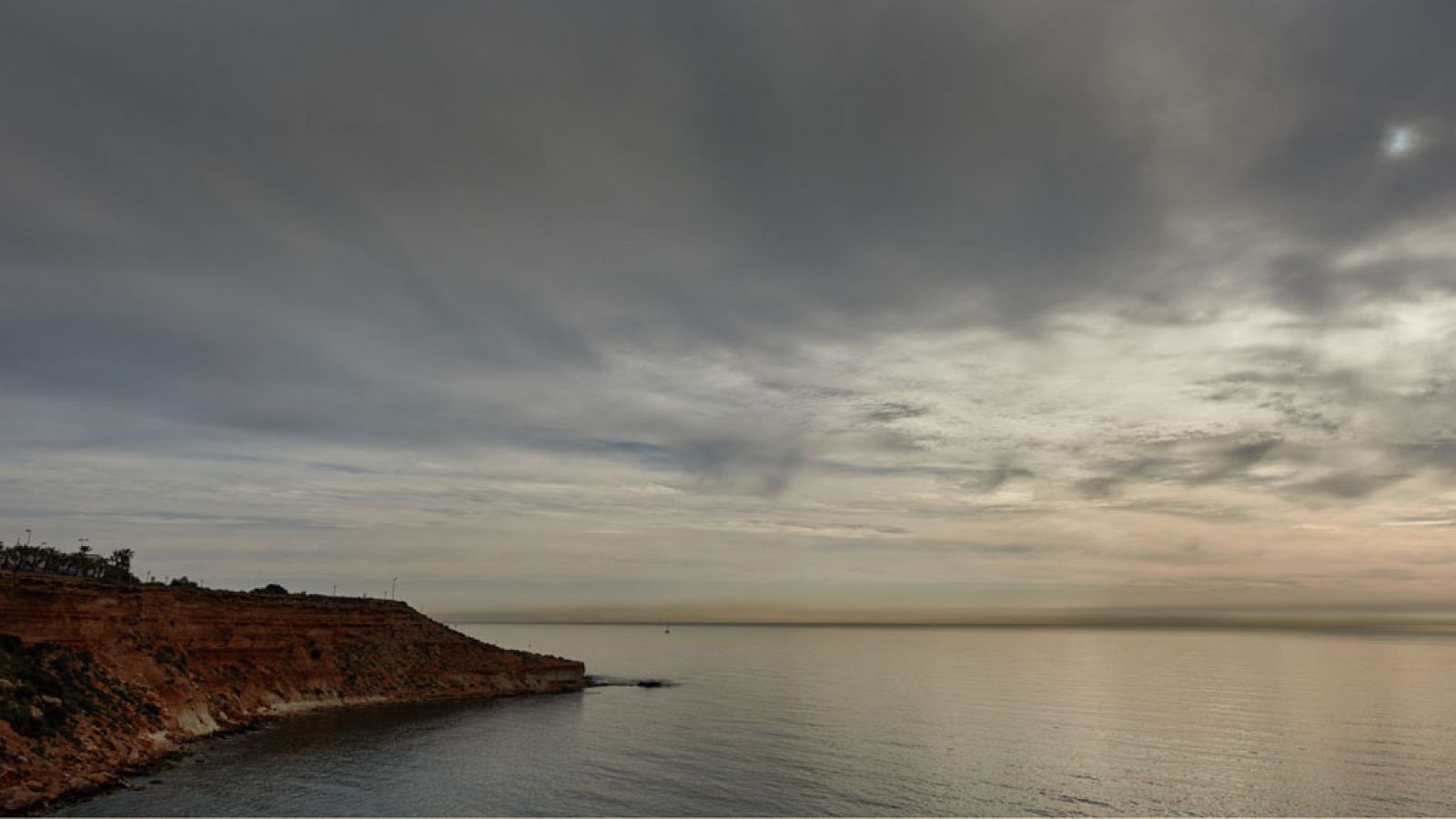 El tiempo: Descenso notable de temperaturas y precipitaciones fuertes en el nordeste y este peninsulares | RTVE Play