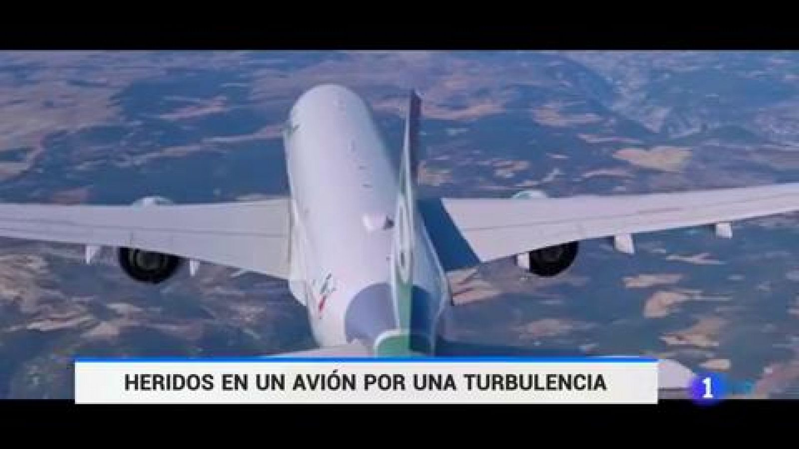 Telediario 1: Atendidos varios pasajeros de un avión tras caer 300 metros en picado antes de aterrizar en Barajas | RTVE Play