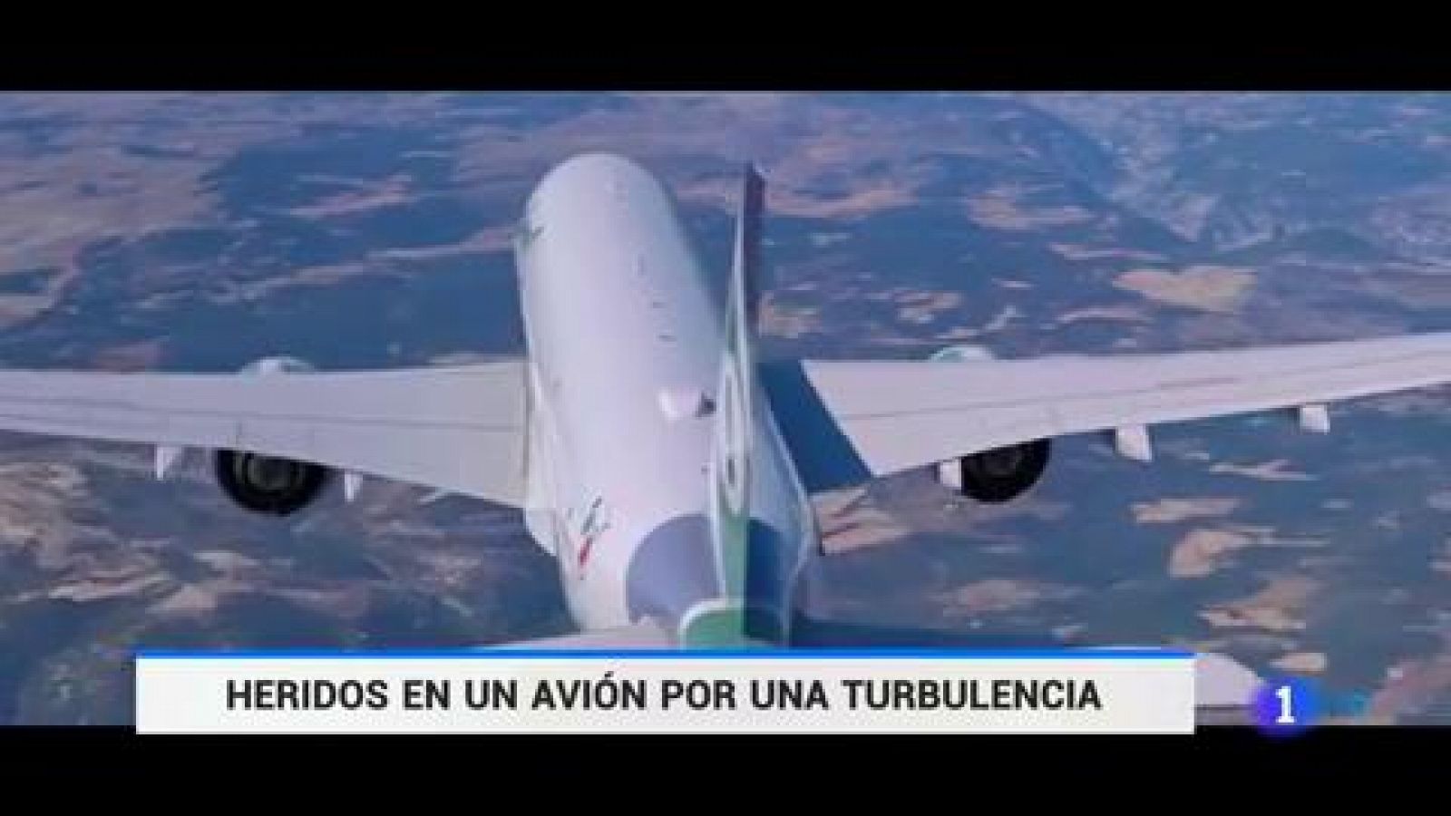 Atendidos varios pasajeros de un avión tras caer 300 metros en picado antes de aterrizar en Barajas