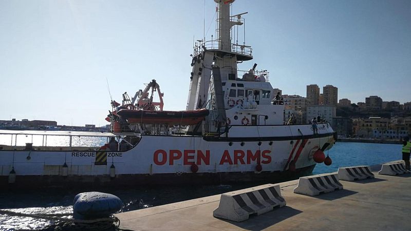 Inmovilizan el Open Arms por "anomalías graves"