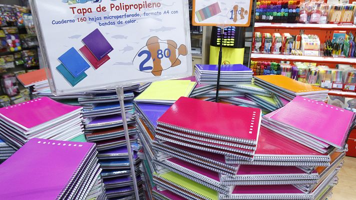 Telediario 1 - Las familias se preparan para el gasto de la vuelta al cole