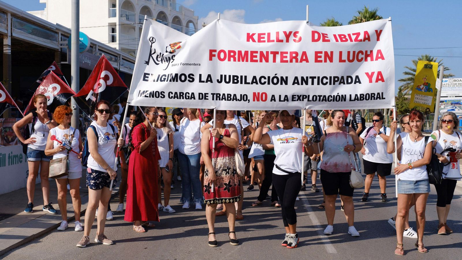 Telediario 1: Las camareras de piso, conocidas como 'kellys', de Ibiza y Formentera van a la huelga | RTVE Play