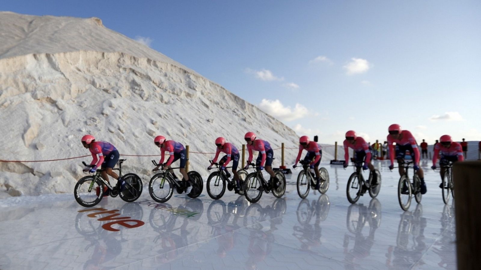 Vuelta Ciclista a España 2019 - 1ª etapa: Salinas de Torrevieja - Torrevieja