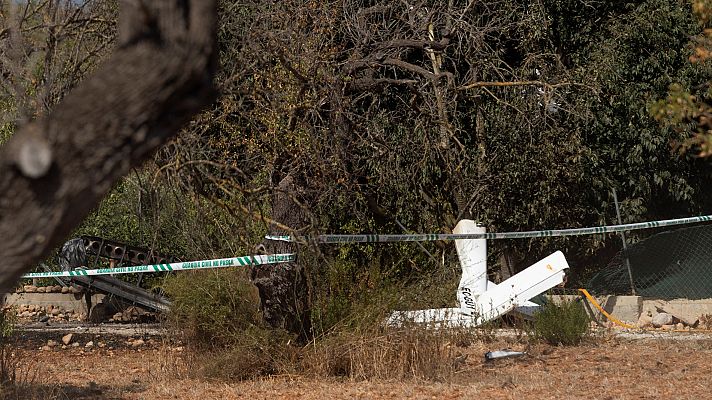 Telediario 1 - Siete muertos en una colisión aérea entre un helicóptero y un ultraligero