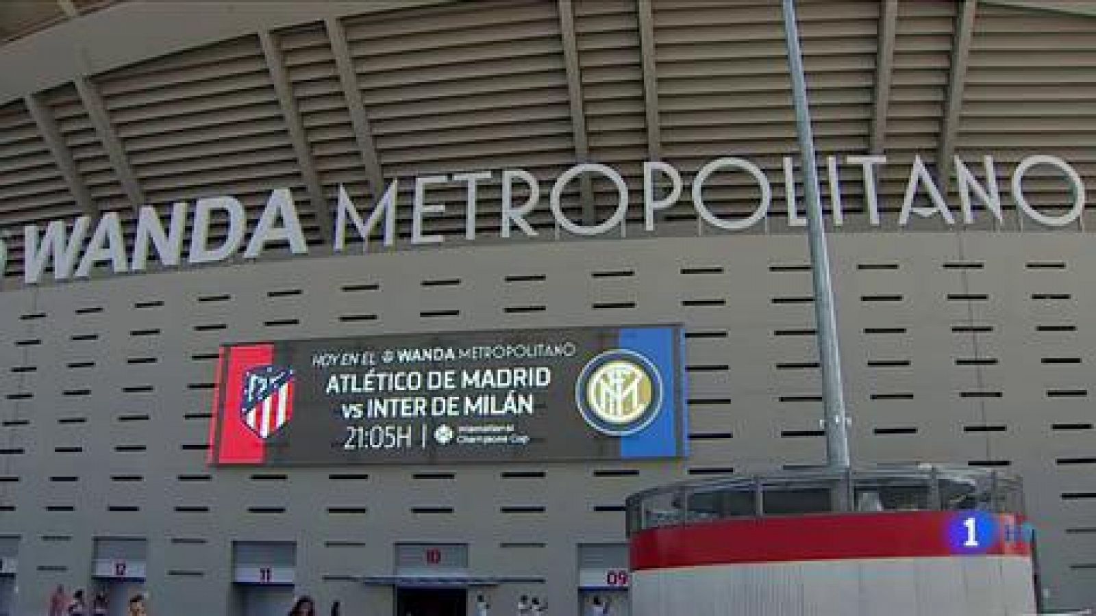 Telediario 1: Un avión para el Atlético | RTVE Play
