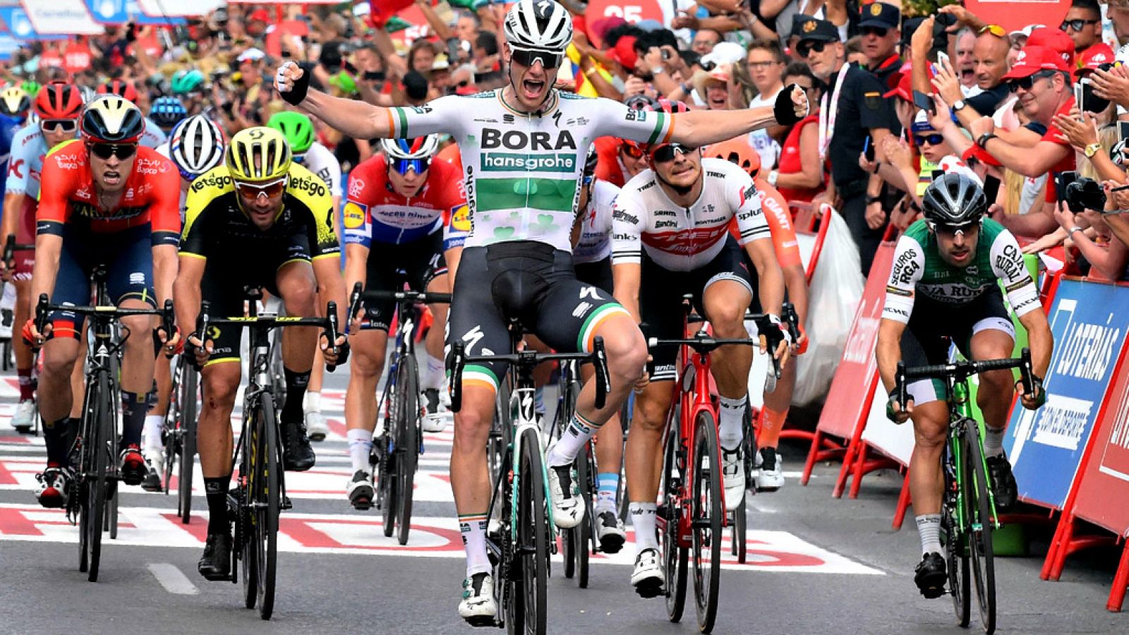 El irlandés del BORA se ha impuesto con autoridad en la primera llegada masiva de la Vuelta ciclista a España 2019.
