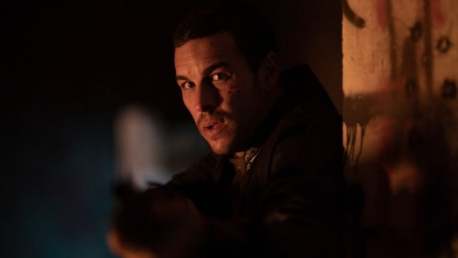 Cultura en : Tráiler de 'Adiós': Mario Casas es un padre desgarrado  en busca de