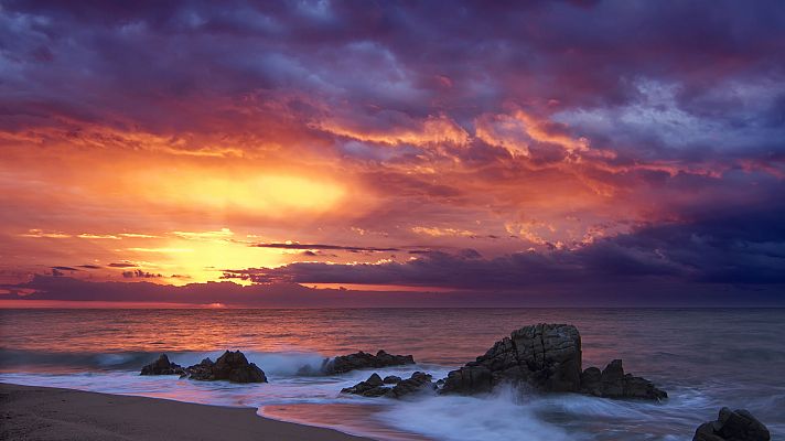 El tiempo - Temporal en el noreste peninsular y Baleares, tiempo estable en el resto