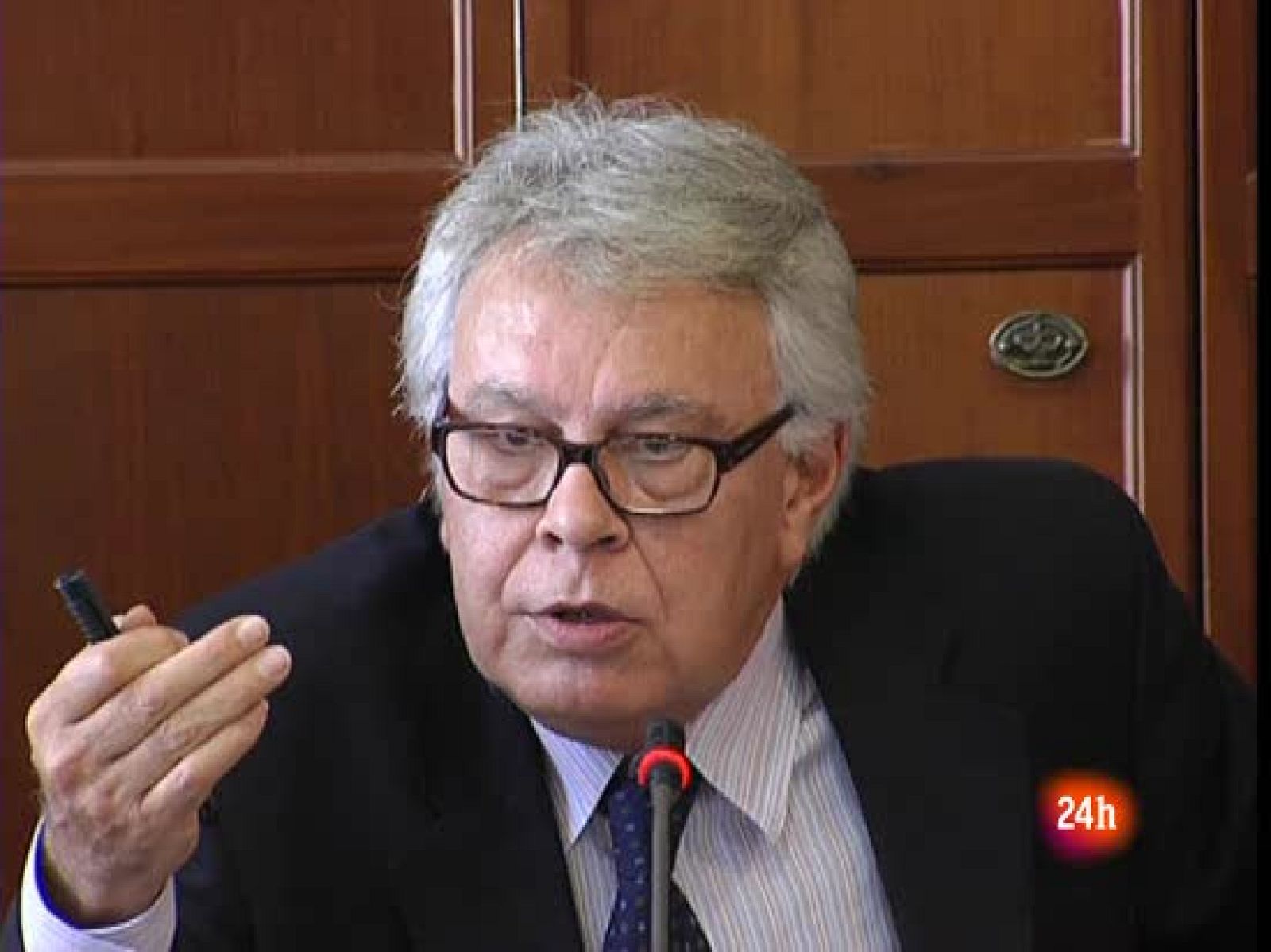 Felipe González dice respecto a la central de Garoña que lo normal sería que funcionara otros diez años | Ver