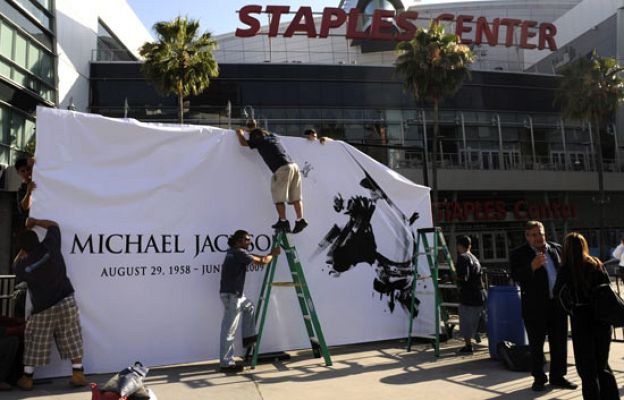  - Adiós a Jacko en el Staples Center