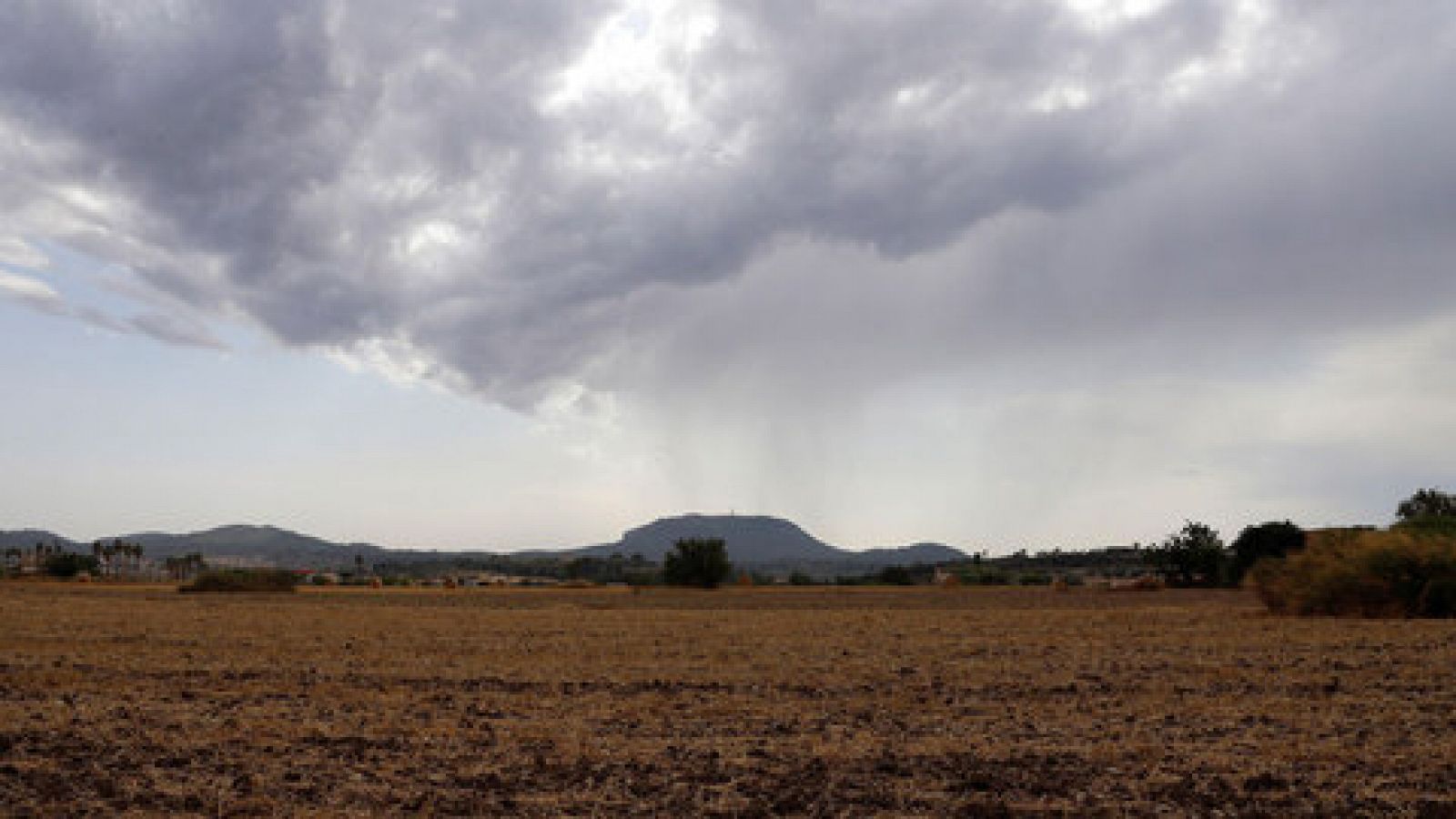 El tiempo: Cielo nuboso con lluvias débiles en el norte de Galicia y en el Cantábrico | RTVE Play