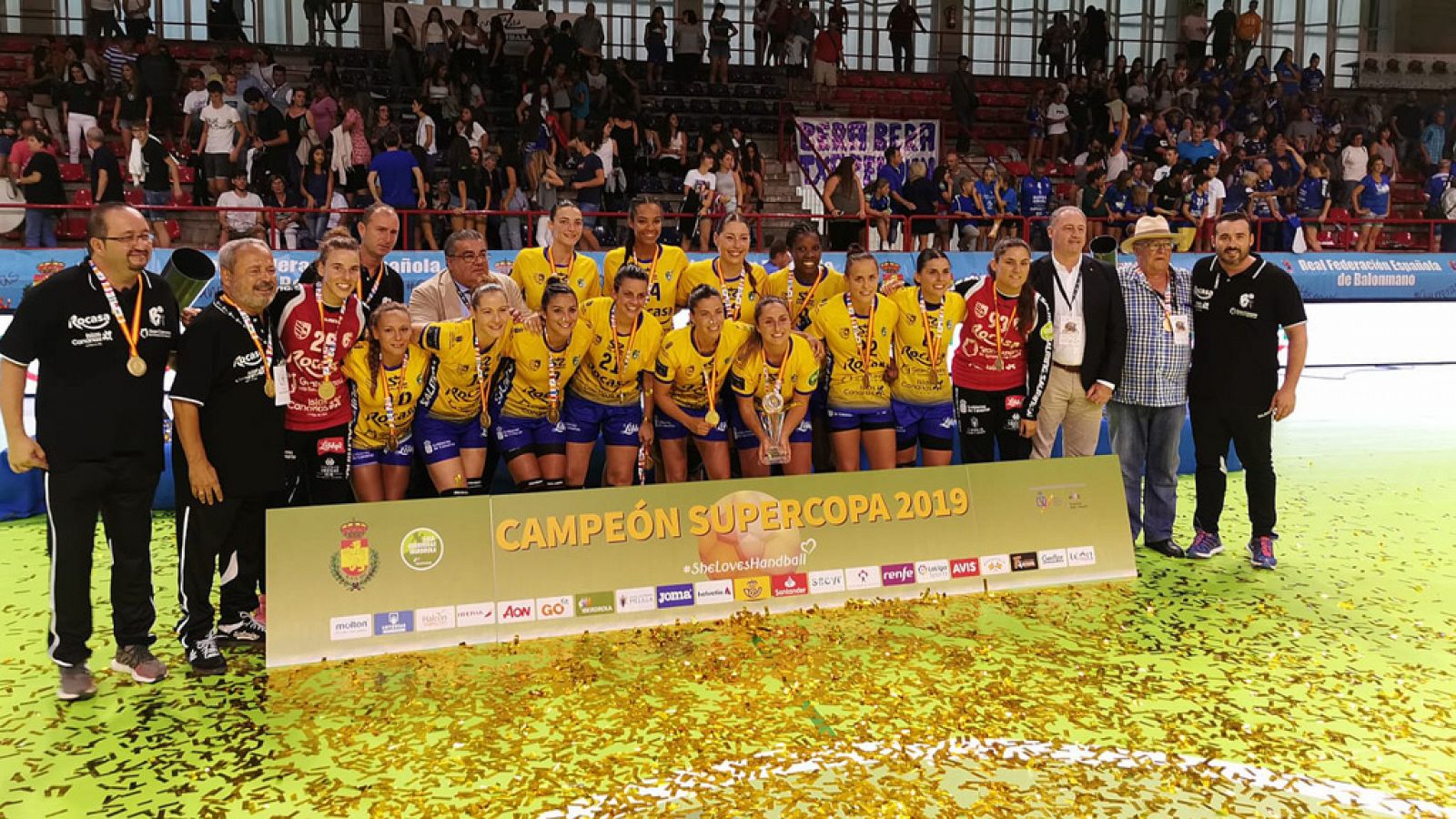 Rocasa Gran Canaria se proclama campeón de la Supercopa femenina de balonmano