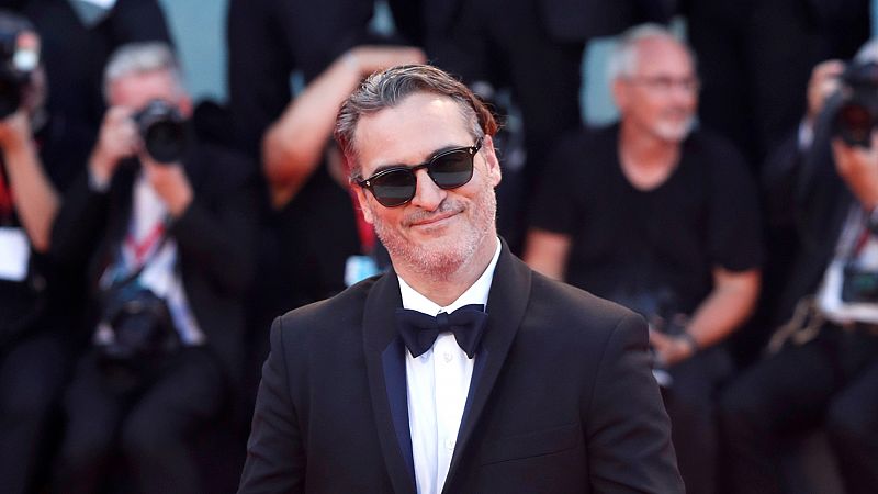 El 'Joker' de Joaquin Phoenix desata la locura en la Mostra de Venecia