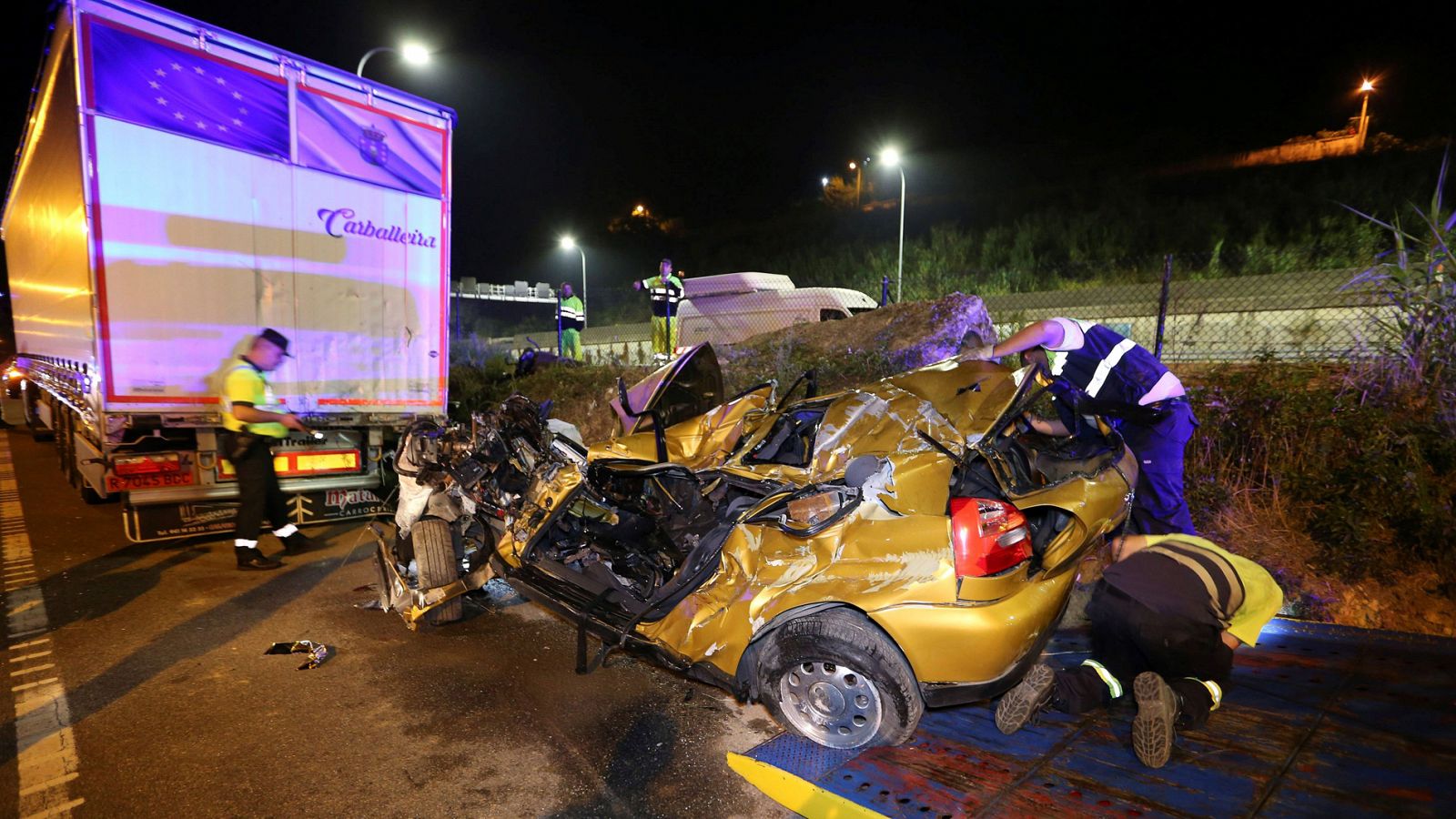 Telediario 1: Las carreteras se han cobrado 700 vidas en lo que va de año | RTVE Play