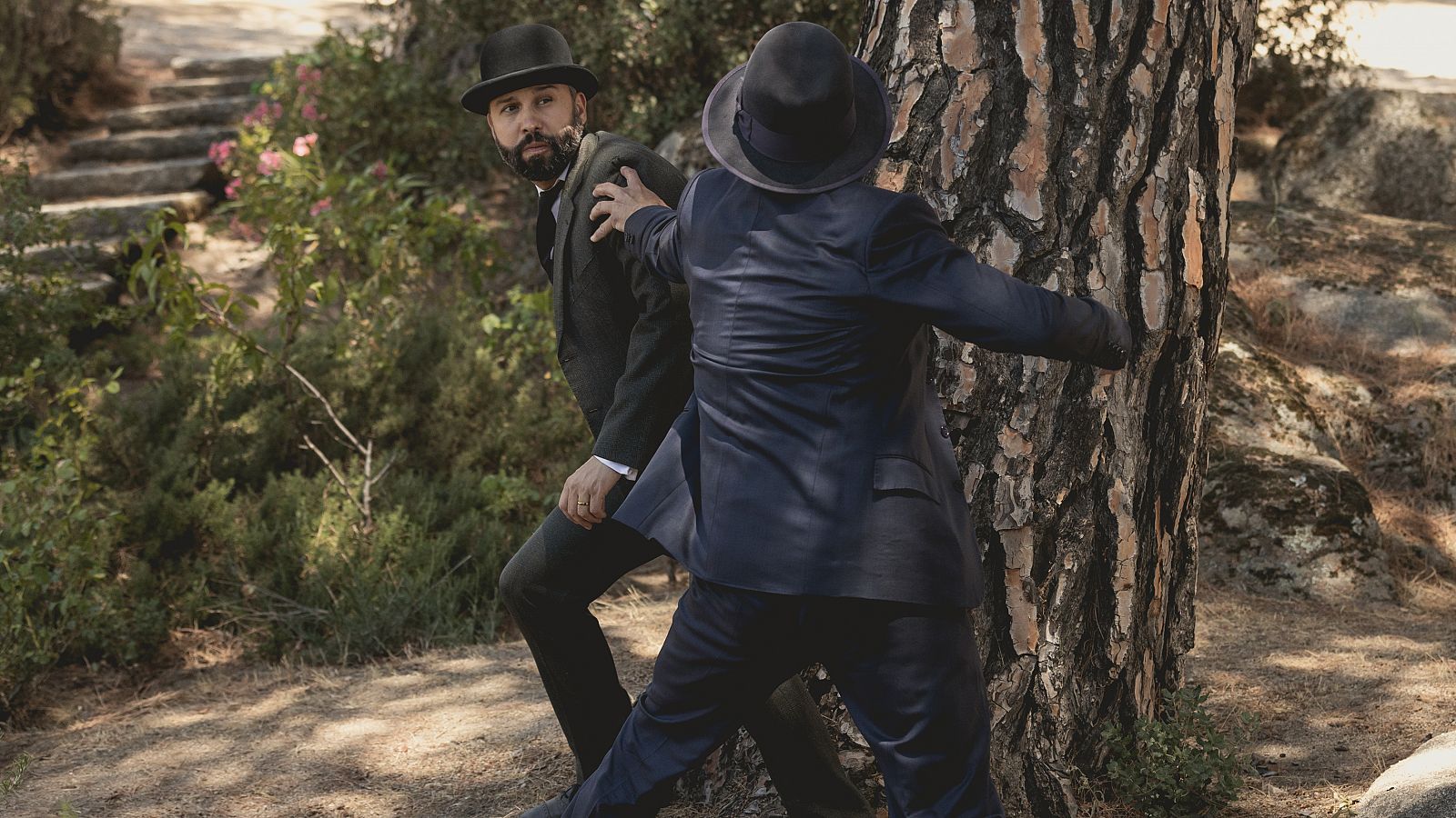 Felipe recibe un golpe en la cabeza | Ver