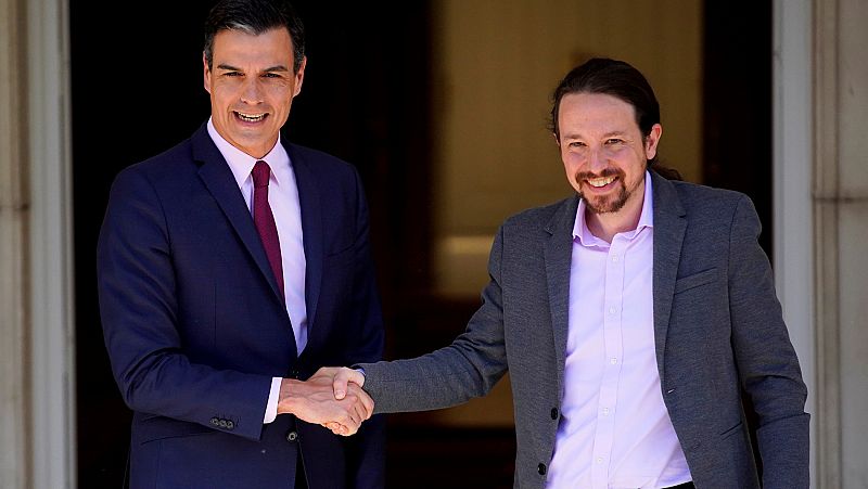 PSOE y Podemos se mantienen inmóviles pero valoran el diálogo abierto sobre la investidura