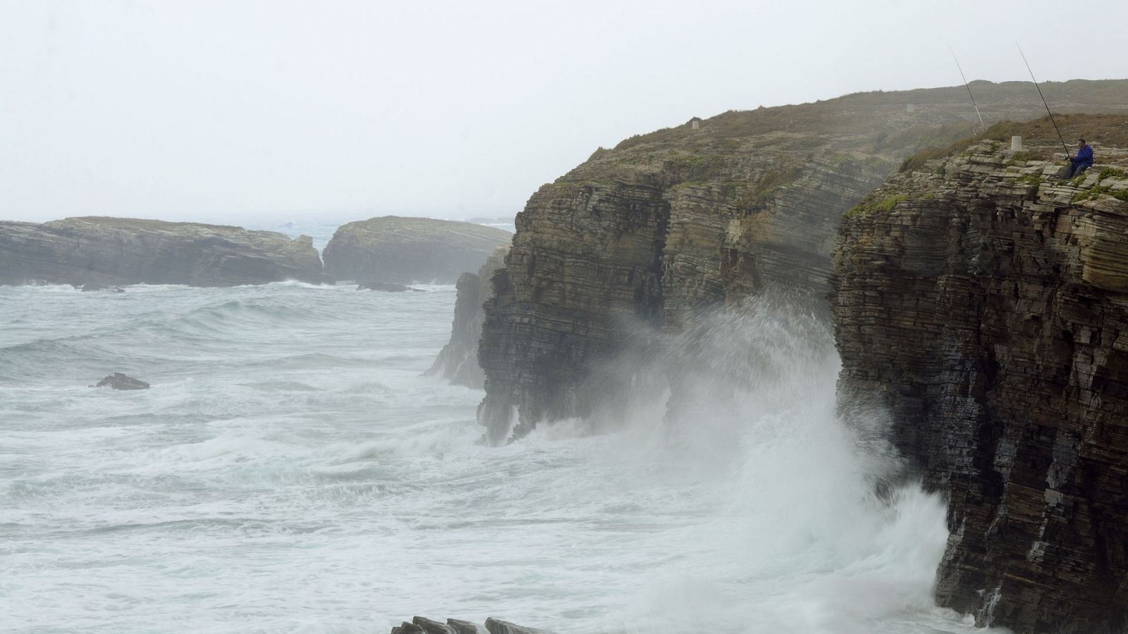 Intervalos de viento fuerte en el litoral de Galicia, Ampurdán, valle del Ebro y Menorca - Ver ahora