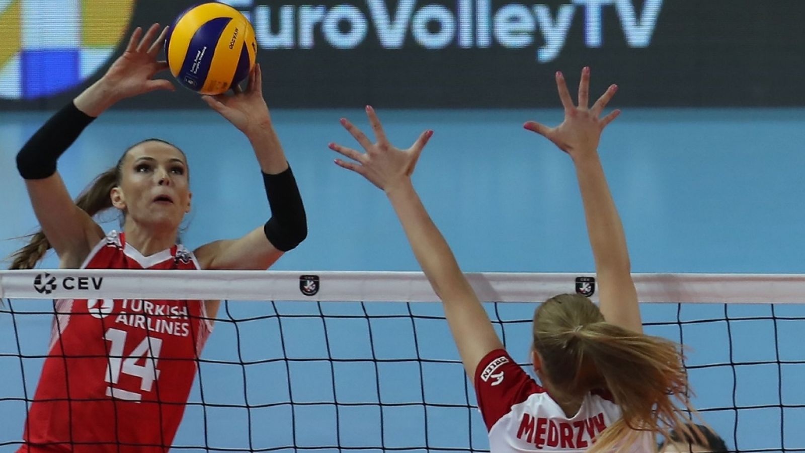 Voleibol - Campeonato de Europa femenino, 2ª Semifinal: Turquía - Polonia
