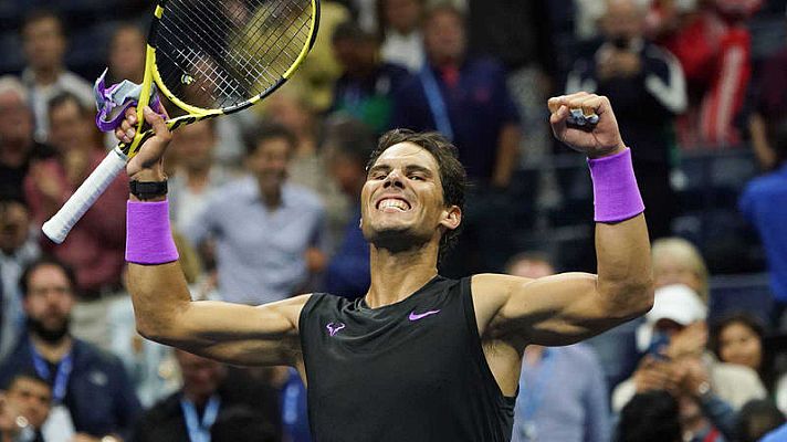 Telediario 1 - Nadal amplía su palmarés con el US Open y acecha a Federer