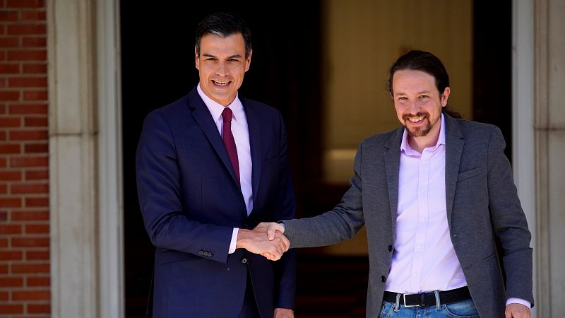 PSOE y Podemos se reúnen en el Congreso sin renunciar a sus exigencias
