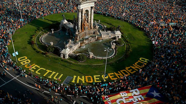 Telediario 1 - Diada: El soberanismo llama a la unidad en la manifestación menos numerosa desde 2012