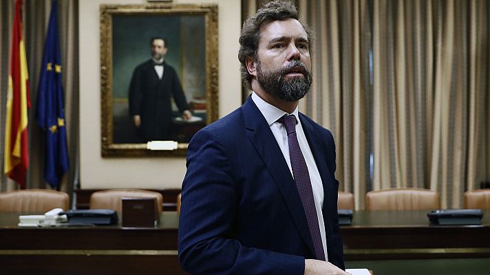 Telediario 1 - Vox pide levantar un muro "infranqueable" en Ceuta y en Melilla y vigilancia del Ejército