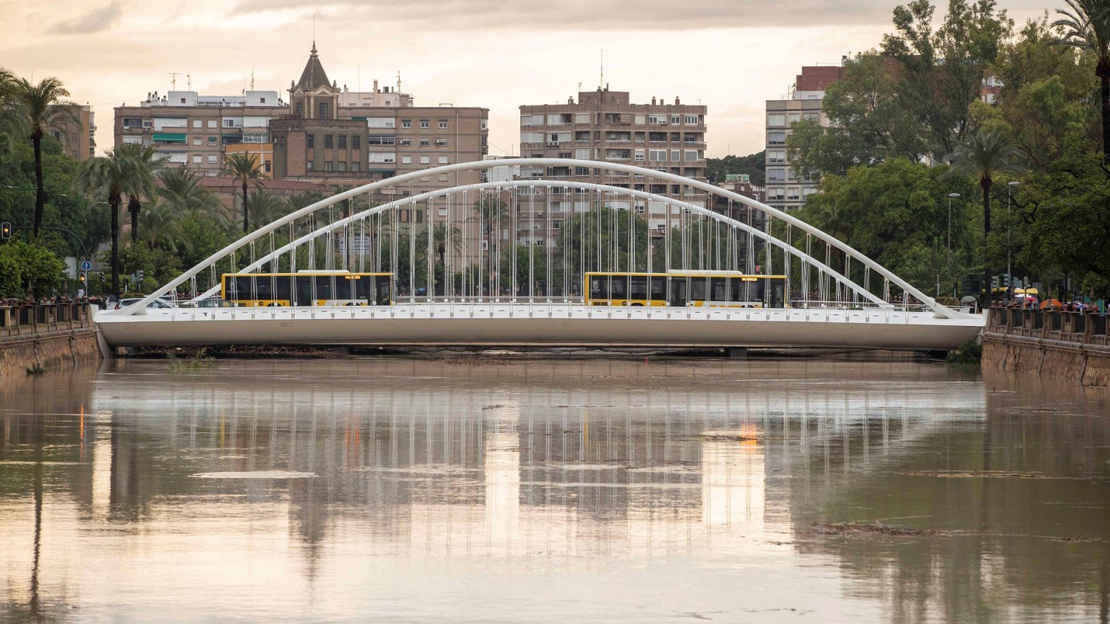 Gota fría en Murcia: los efectos de la inundación y la crecida del río Segura