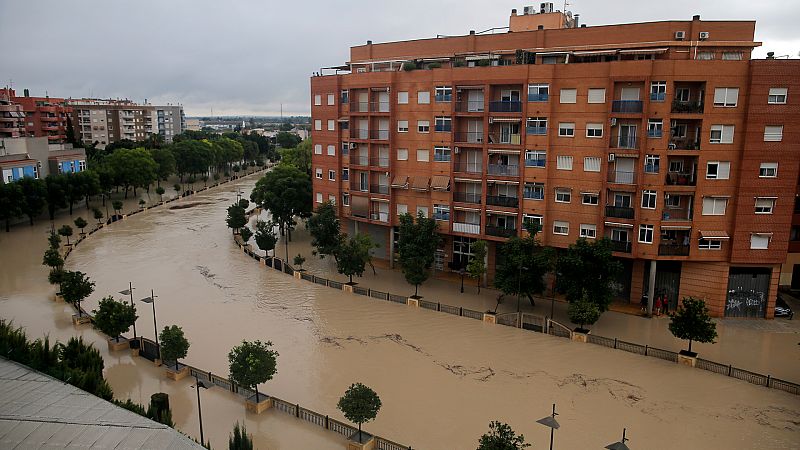 La gota fría complica la situación en Orihuela y deja un tercer fallecido en Almería
