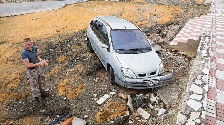 Una tromba de agua convierte en ríos las calles de la localidad malagueña de Alhaurín el Grande