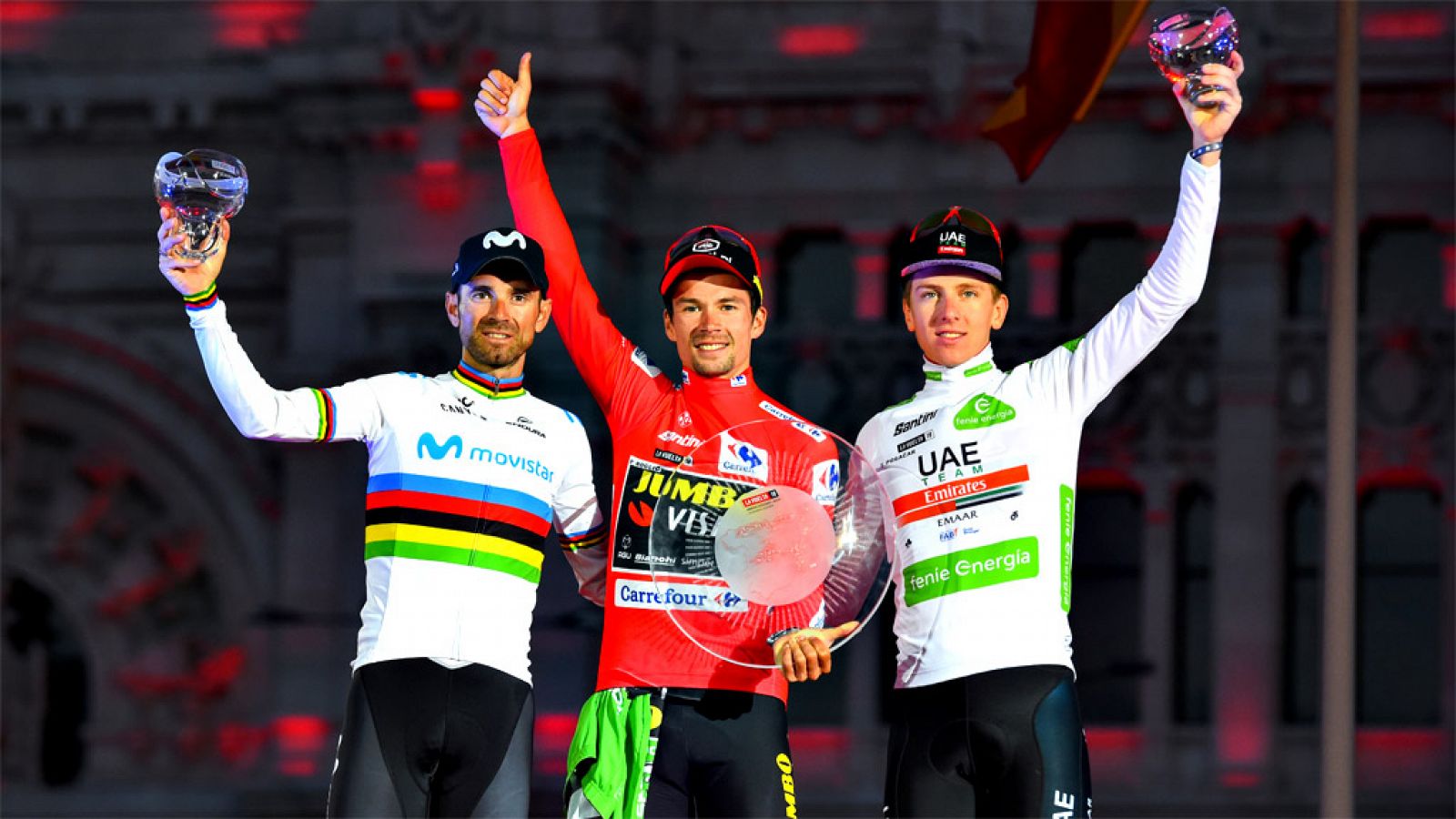 Vuelta 2019: El himno de Eslovenia suena en Madrid para Roglic