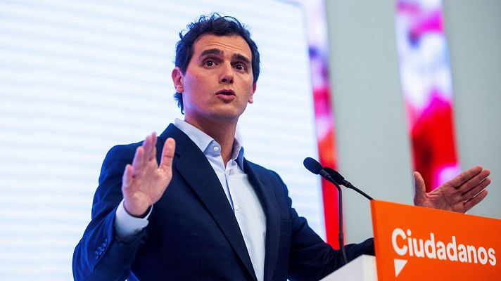 Telediario 1 - Rivera propone al PP una abstención conjunta para investir a Sánchez con "tres condiciones"