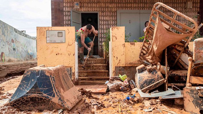 Telediario 1 - Se aprueban las primeras ayudas para los afectados por la gota fría