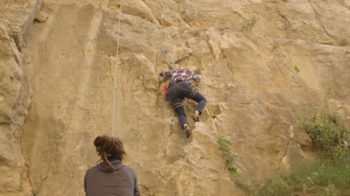 La Paisana - Eva Hache se inicia en la escalada