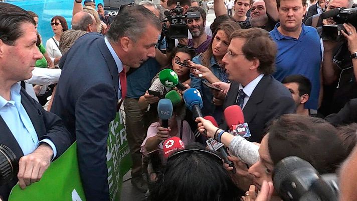 Informativo 24h - El alcalde de Madrid y Ortega Smith se enzarzan por el boicot de Vox al minuto de silencio contra la violencia de género