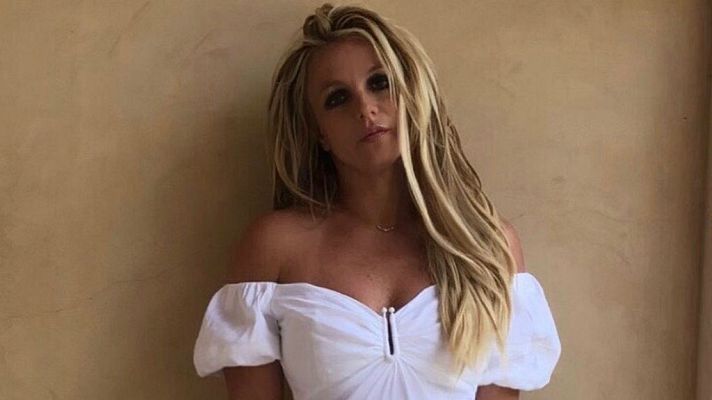 D Corazón - Britney Spears deja plantada a la justicia