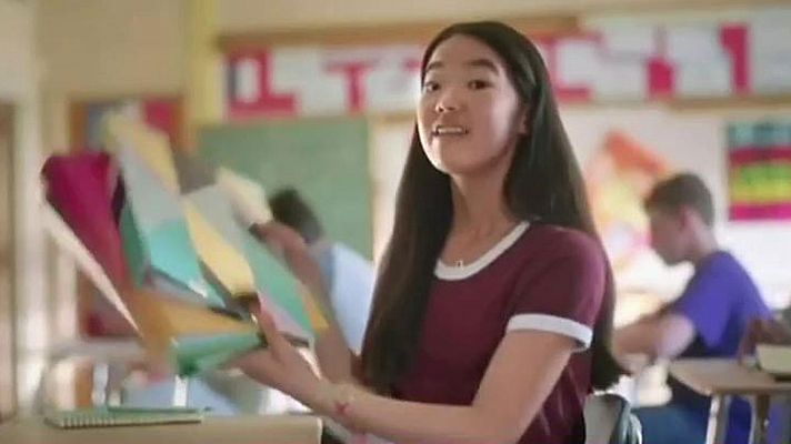 Telediario 1 - Material escolar...para huir de un tiroteo