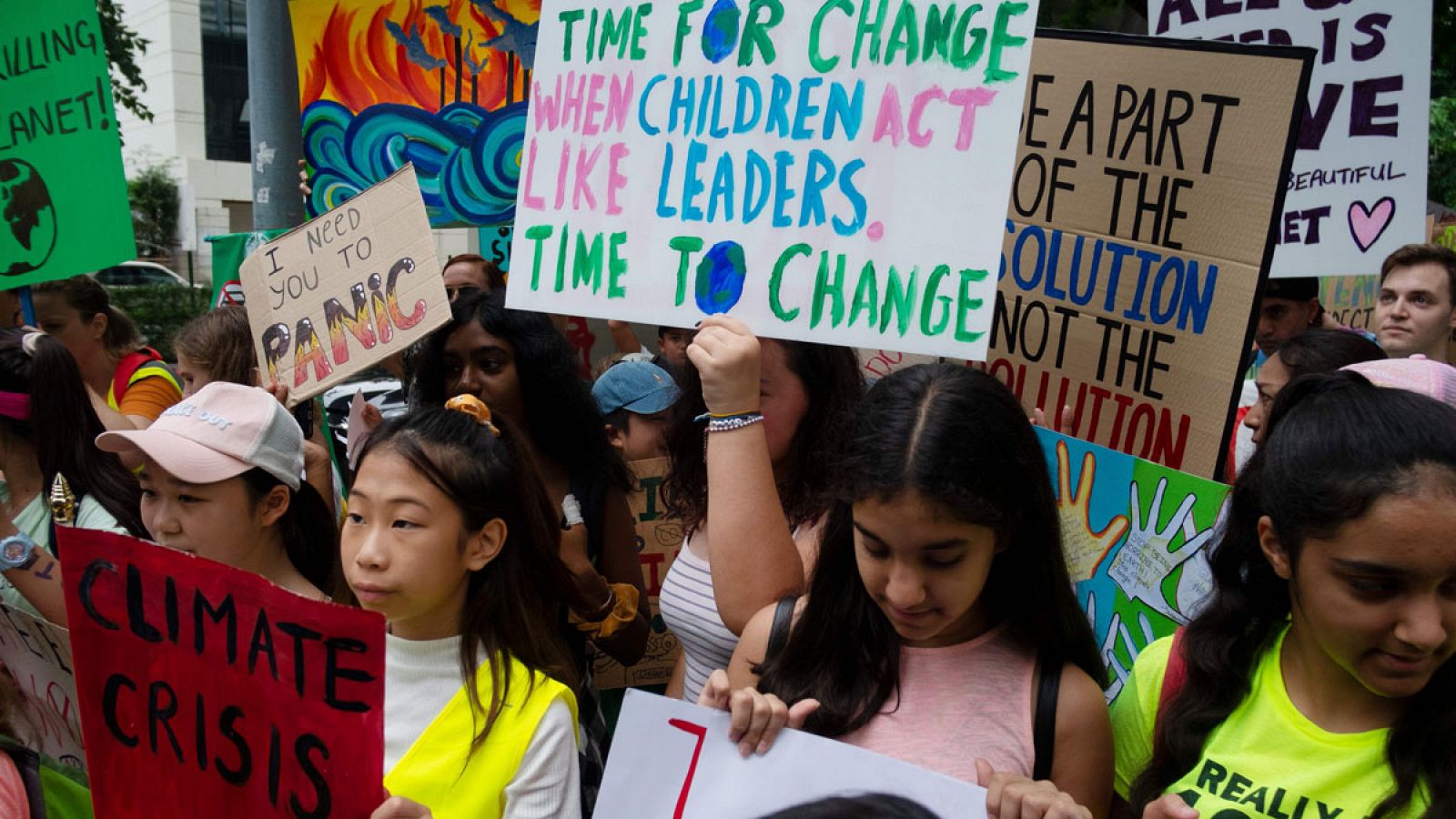 Manifestaciones en todo el mundo denuncian la pasividad de los gobiernos ante el cambio climático