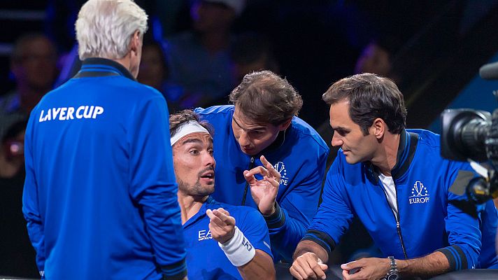 Telediario 1 - Nadal y Federer ejercen de entrenadores en la Laver Cup antes de su dobles