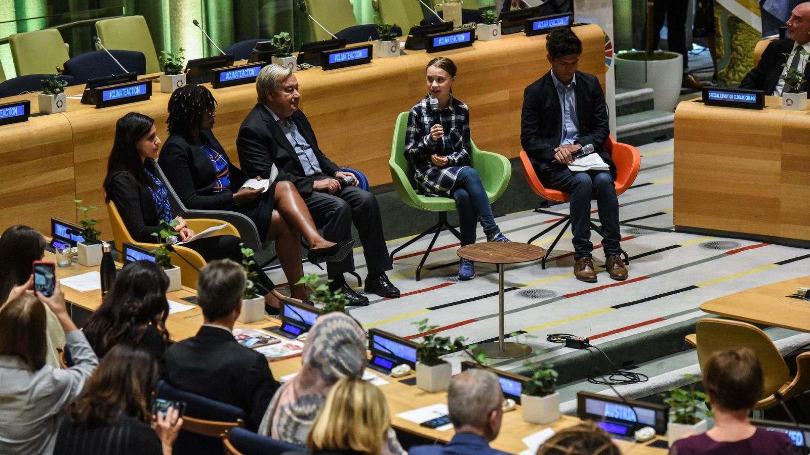 Telediario 1: La ONU acoge la primera Cumbre del Clima de la Juventud | RTVE Play