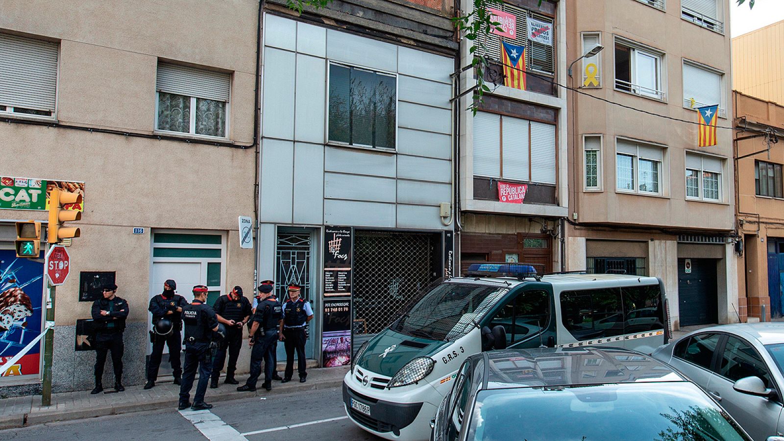 Nueve independentistas detenidos por presuntos delitos de terrorismo en Cataluña - RTVE.es