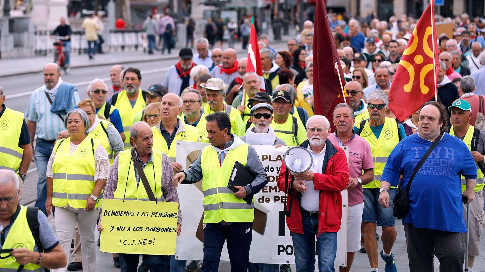 Pensiones - Jubilados marchan hacia Madrid para reclamar la subida de las pensiones - RTVE.es