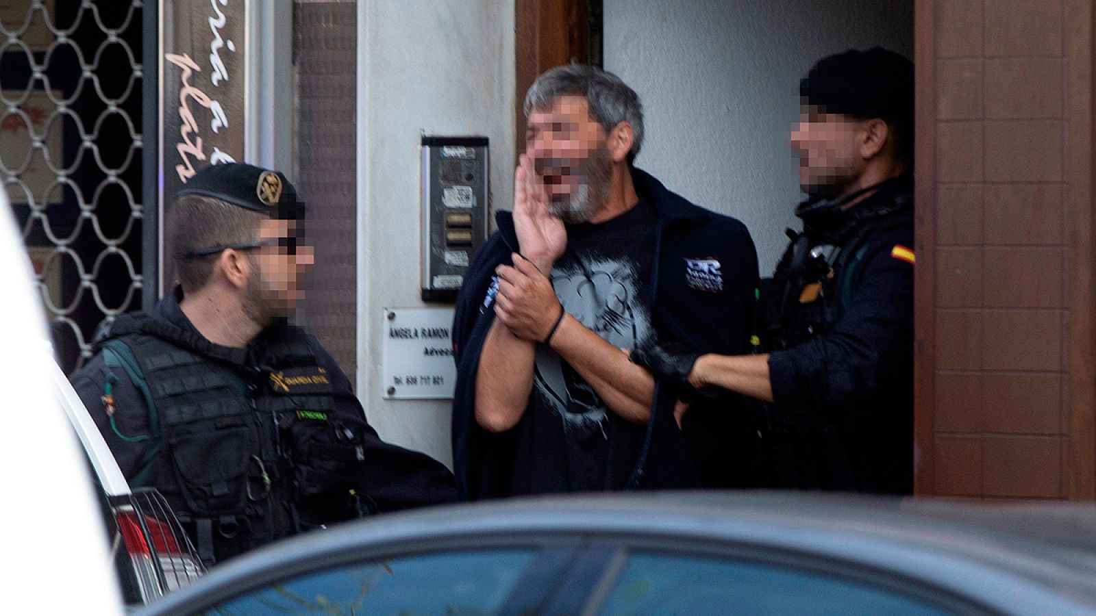 Nueve independentistas detenidos por presuntos delitos de terrorismo en una operación en Cataluña - RTVE.es