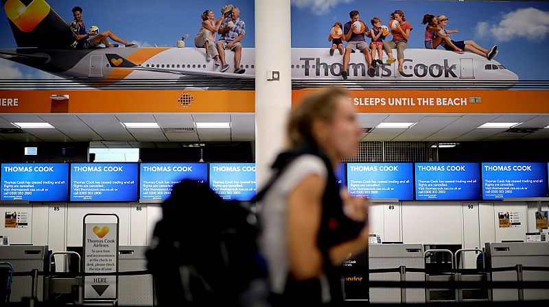  El grupo de viajes Thomas Cook quiebra y deja tiradas a 600.000 personas en todo el mundo